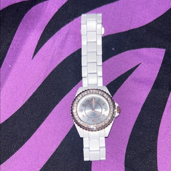 White Ceramic Watch with Crystal Bezel - Picture 1 of 4